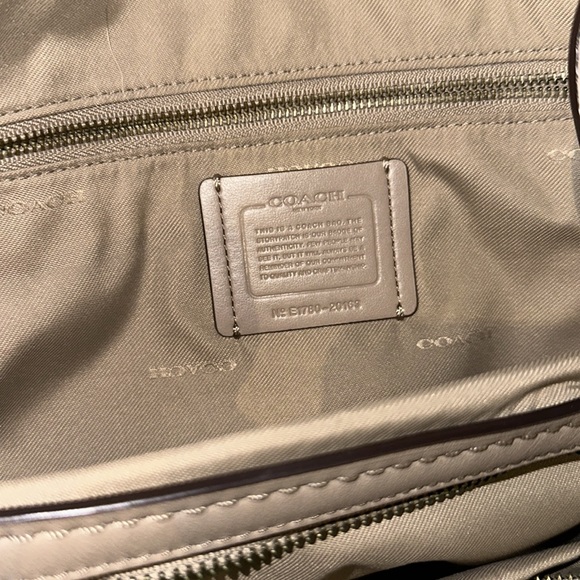Coach Handbag - Picture 4 of 10